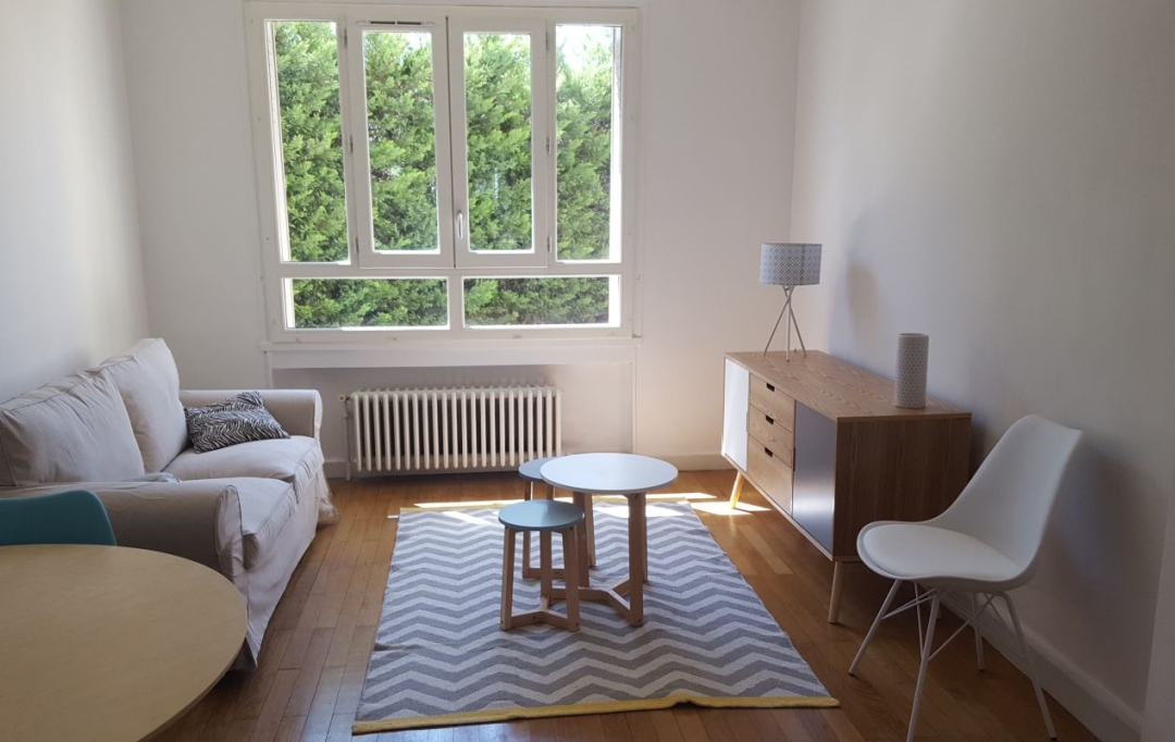 Annonces MAISON RHONE : Appartement | LYON (69006) | 49 m2 | 772 € 